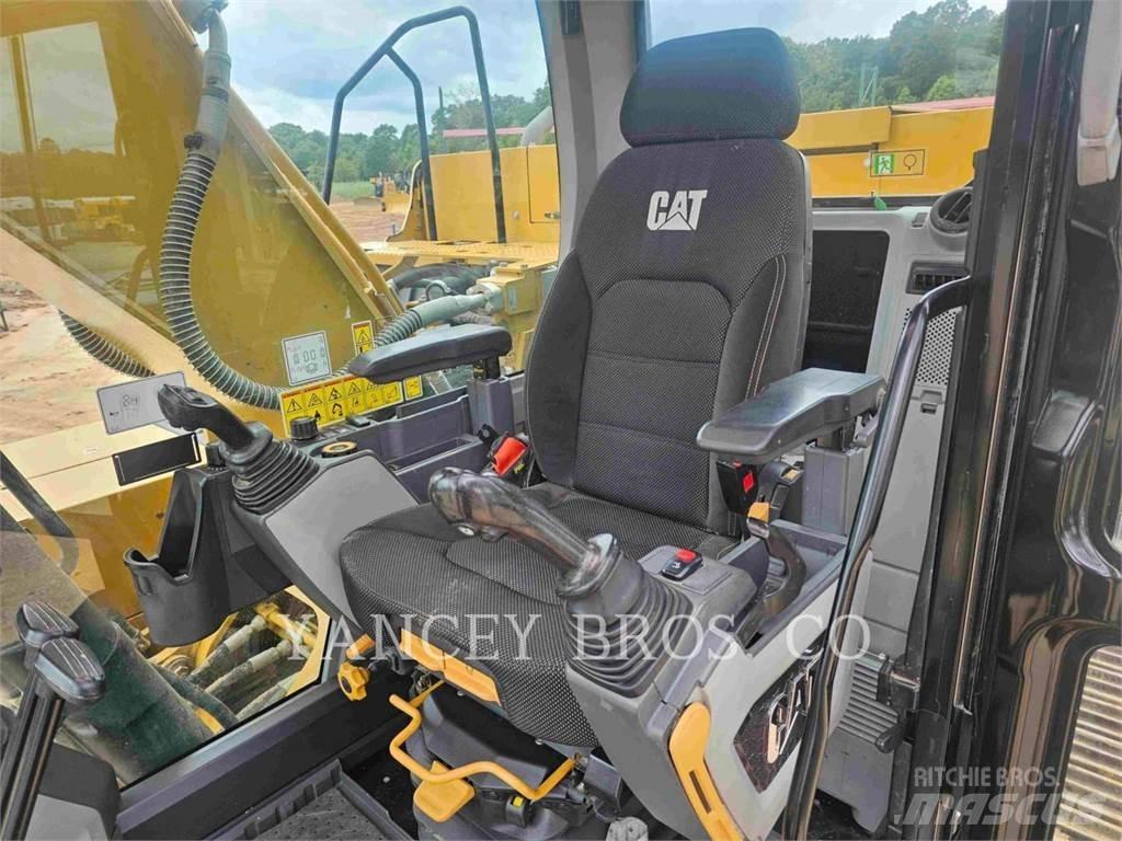 CAT 32307 Roomikekskavaatorid
