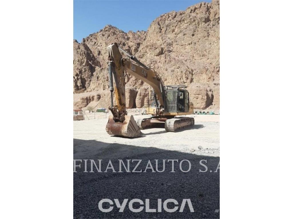 CAT 323DLN Roomikekskavaatorid
