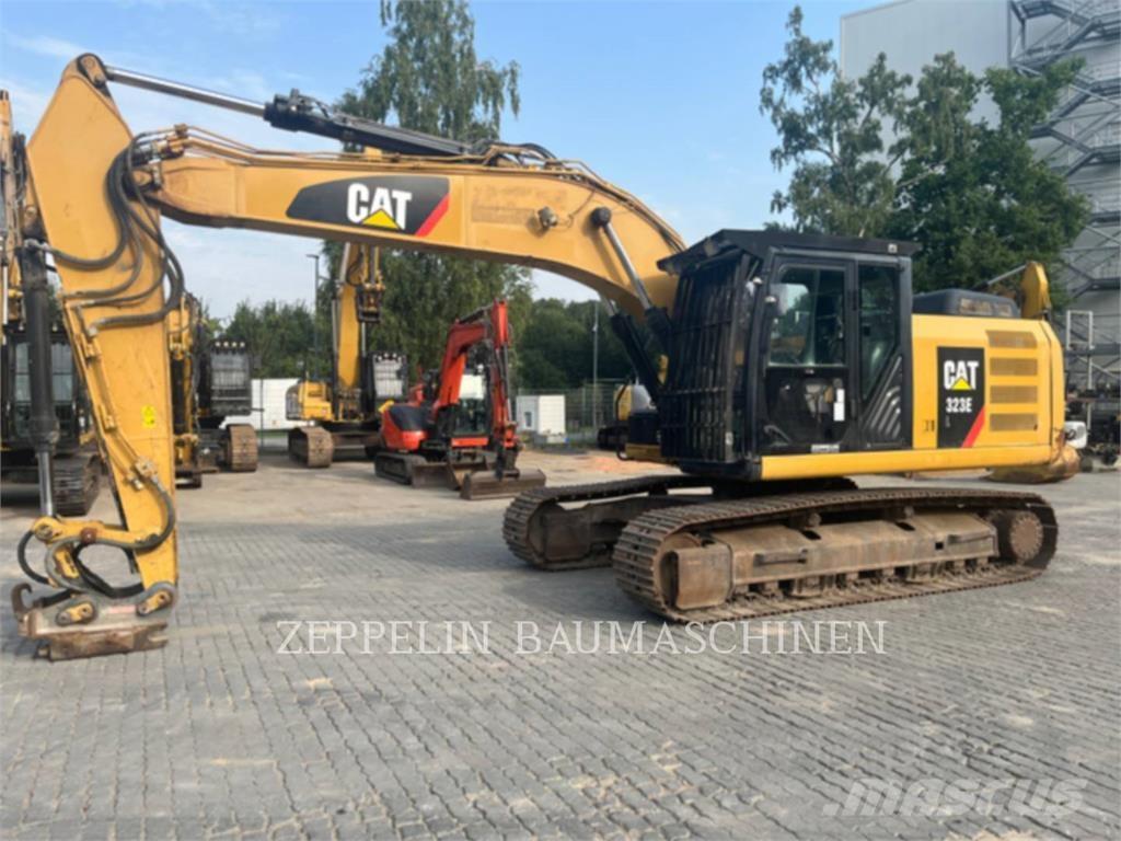CAT 323EL Roomikekskavaatorid