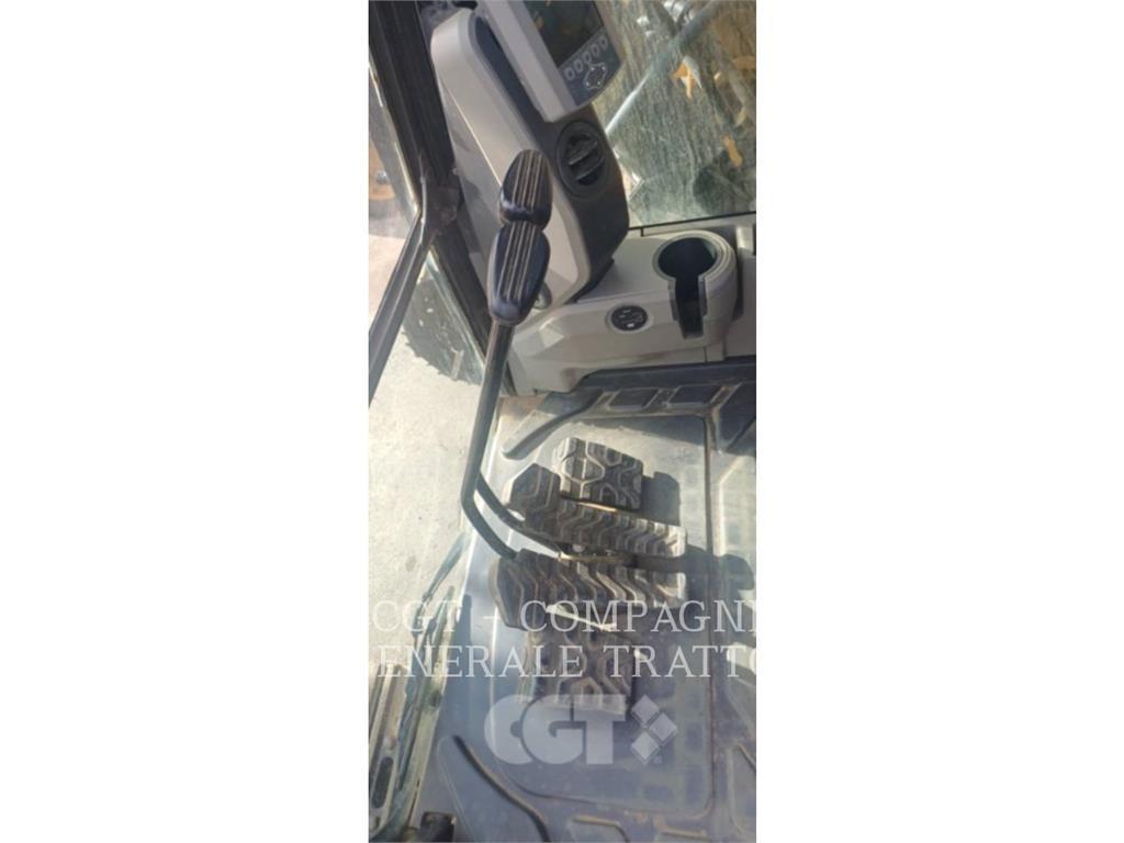 CAT 323F Roomikekskavaatorid