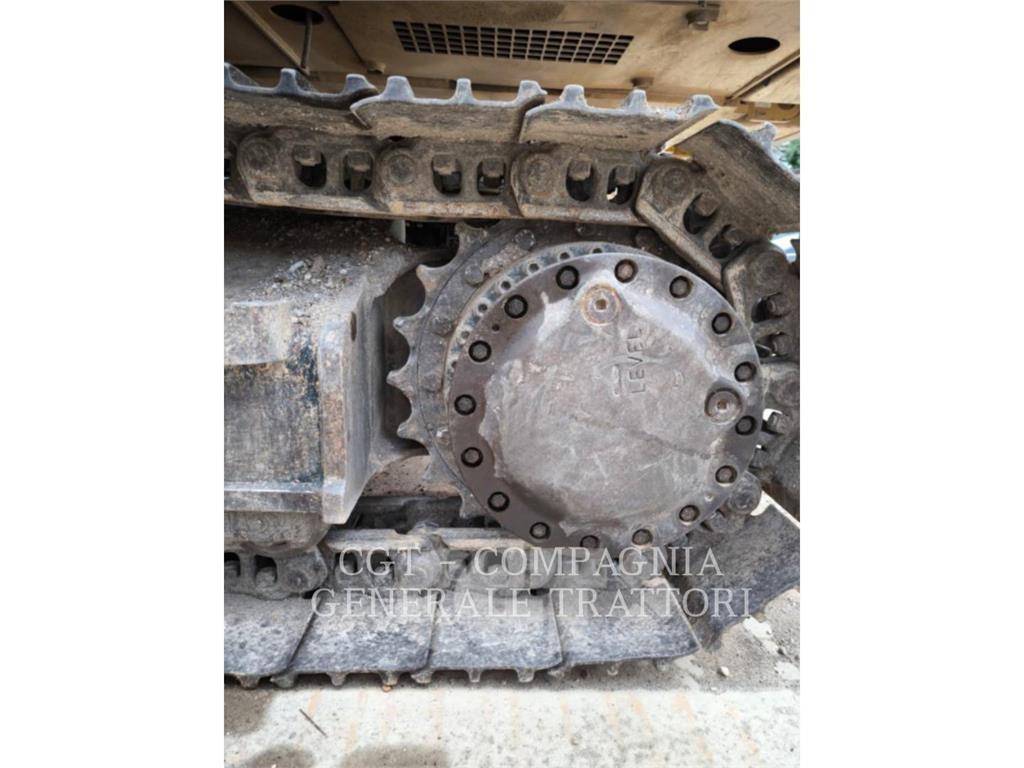 CAT 323F Roomikekskavaatorid