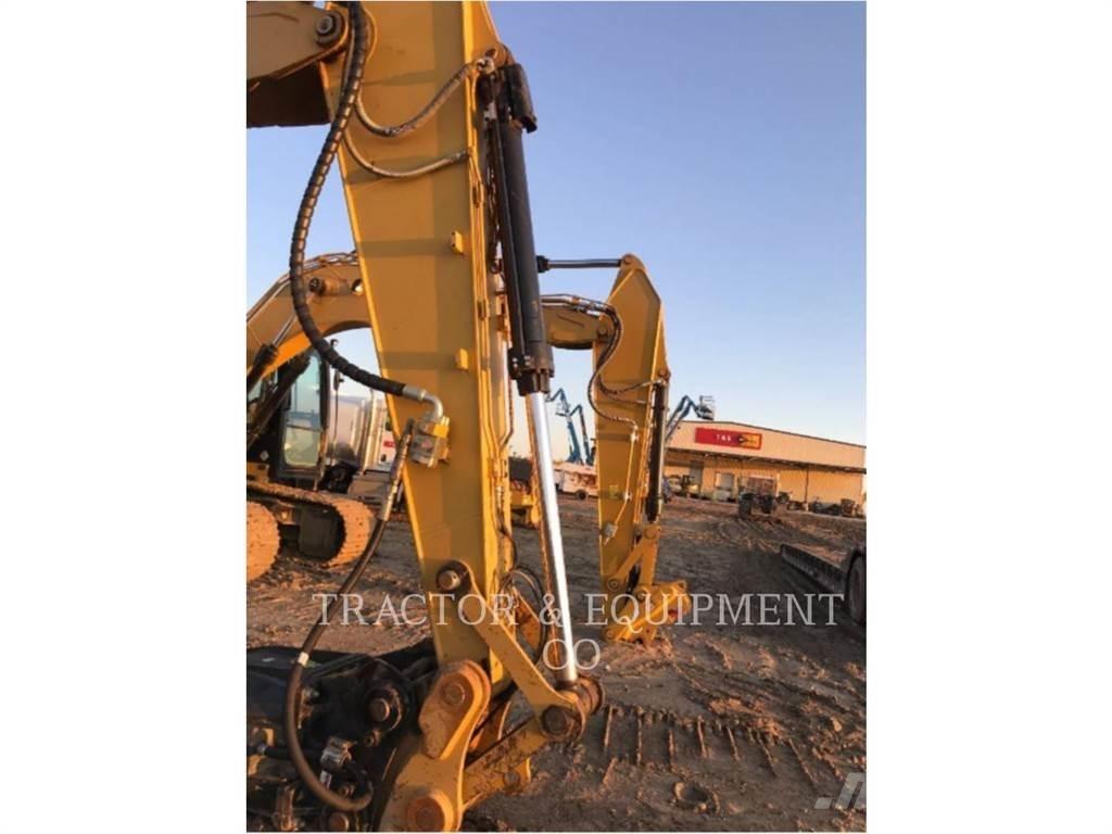 CAT 323F L Roomikekskavaatorid
