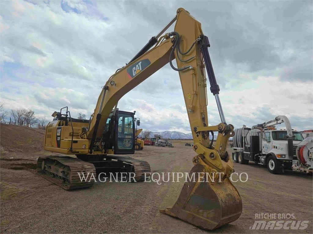 CAT 323FL TC Roomikekskavaatorid