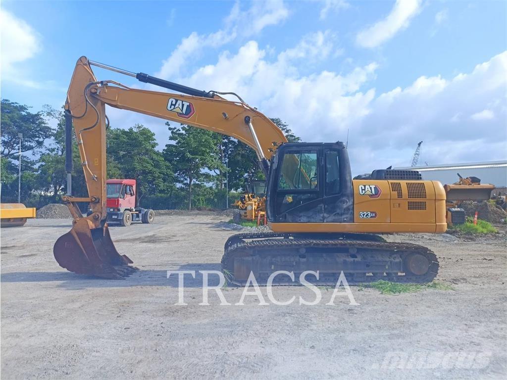 CAT 323GX Roomikekskavaatorid