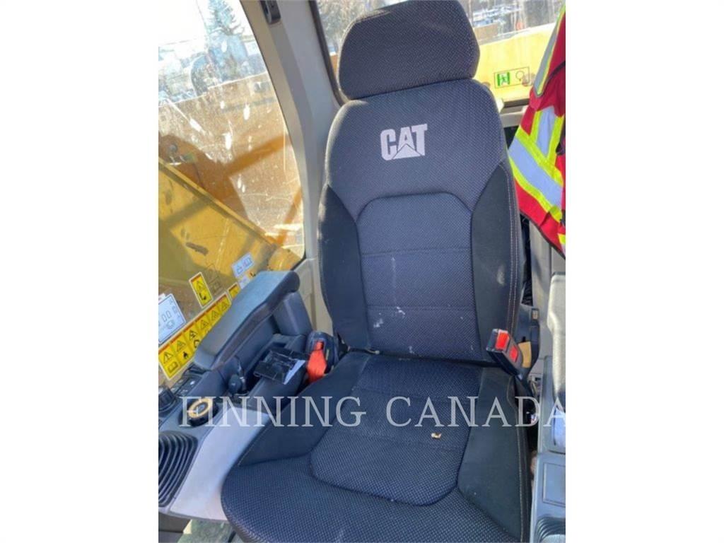 CAT 325-07 Roomikekskavaatorid