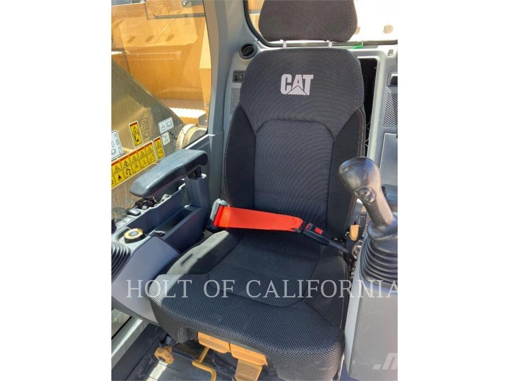 CAT 325 2D Roomikekskavaatorid