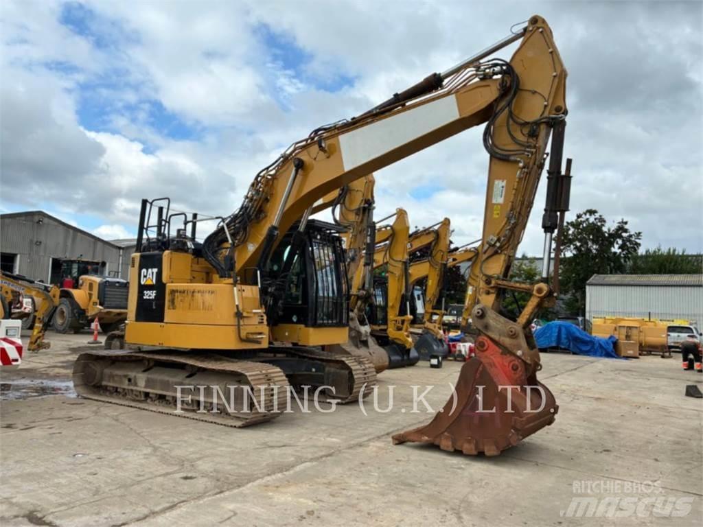 CAT 325FL Roomikekskavaatorid