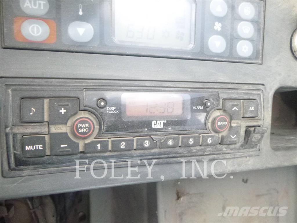 CAT 325FLCR Roomikekskavaatorid
