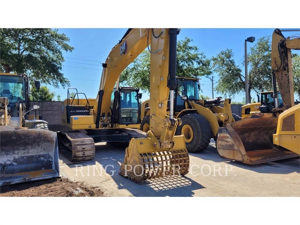 CAT 326 Roomikekskavaatorid