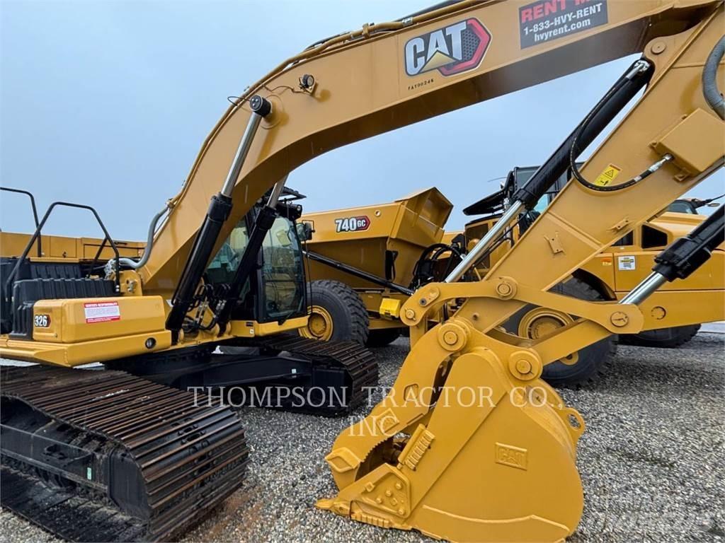 CAT 326 Roomikekskavaatorid