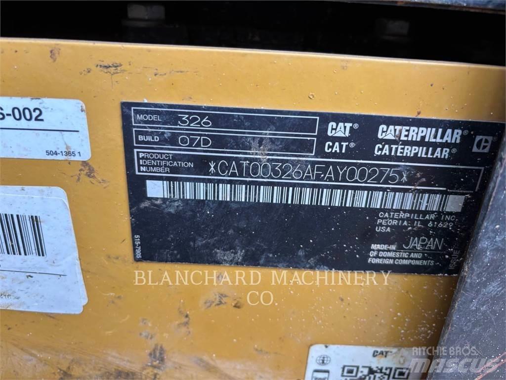 CAT 326-07 Roomikekskavaatorid