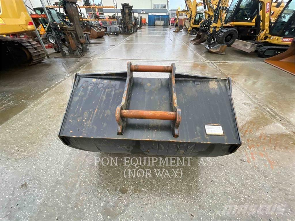 CAT 326-07 Roomikekskavaatorid