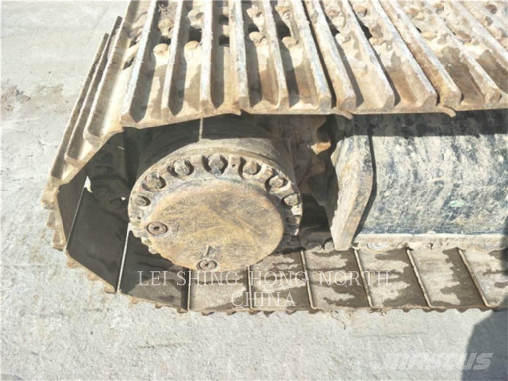 CAT 326D2L Roomikekskavaatorid