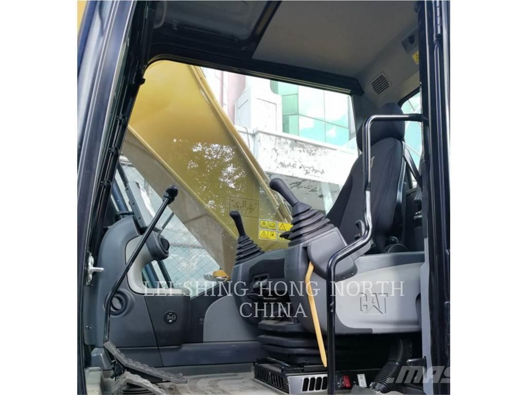 CAT 326D2L Roomikekskavaatorid