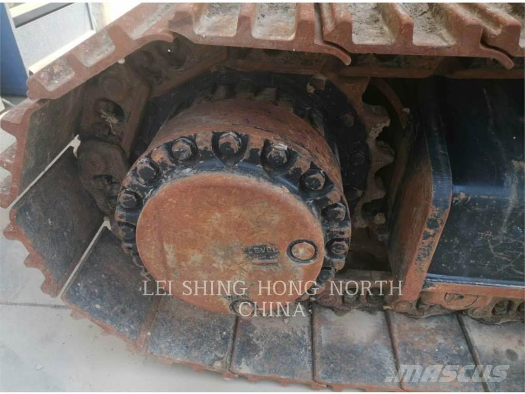 CAT 326D2L Roomikekskavaatorid