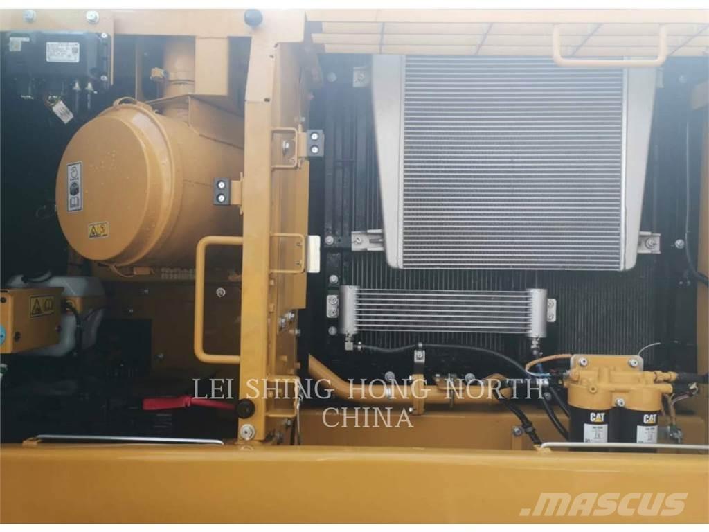 CAT 326D2L Roomikekskavaatorid