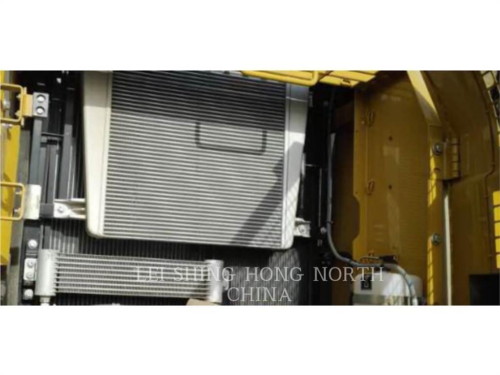 CAT 326D2L Roomikekskavaatorid