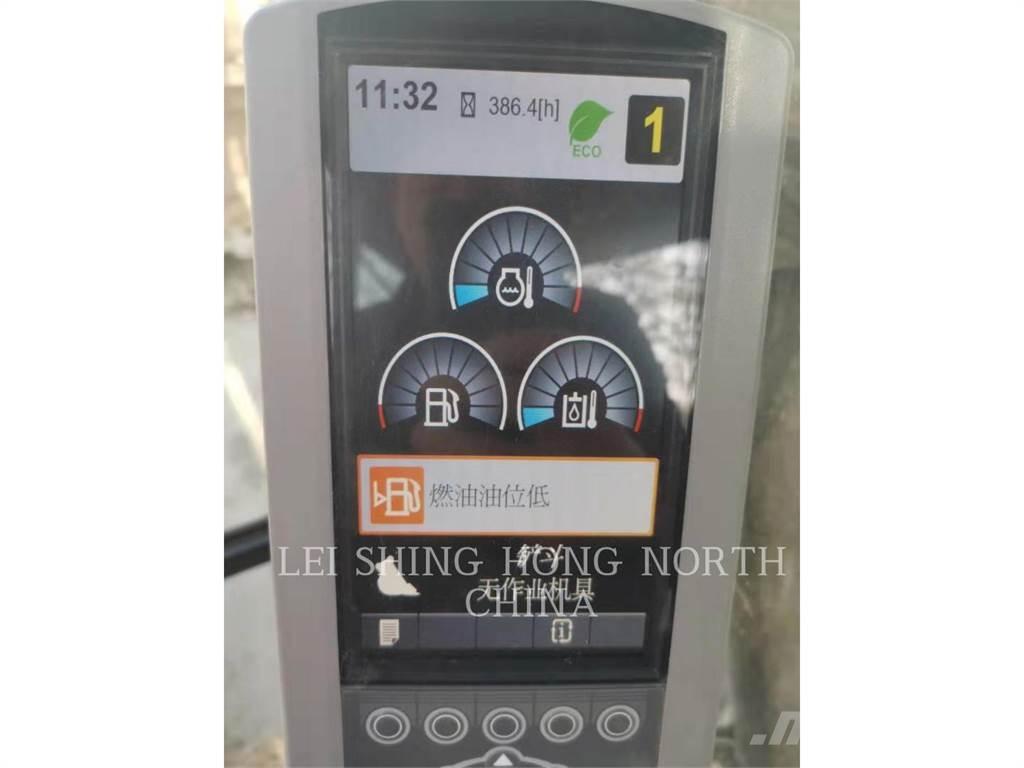 CAT 326D2L Roomikekskavaatorid