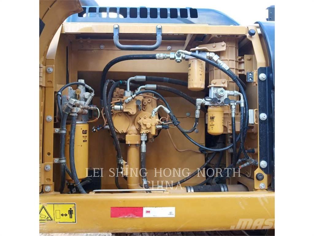 CAT 326D2L Roomikekskavaatorid