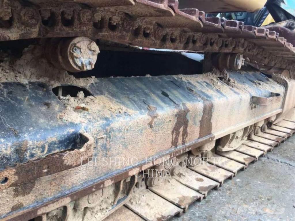 CAT 326D2L Roomikekskavaatorid