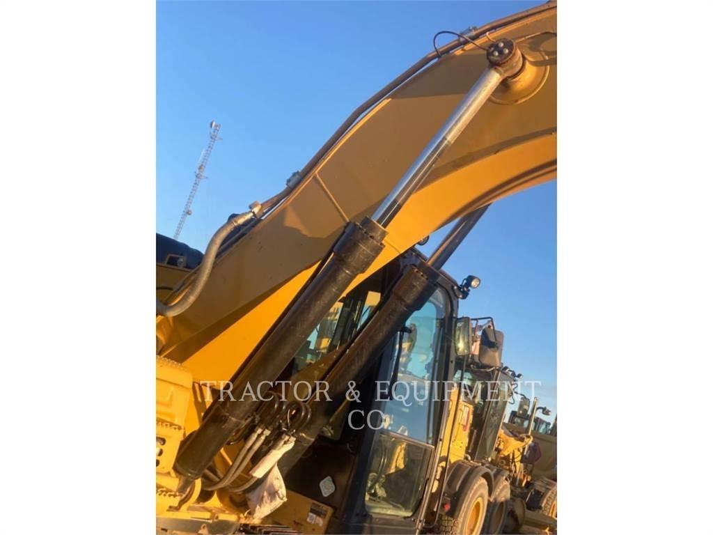 CAT 326F L Roomikekskavaatorid
