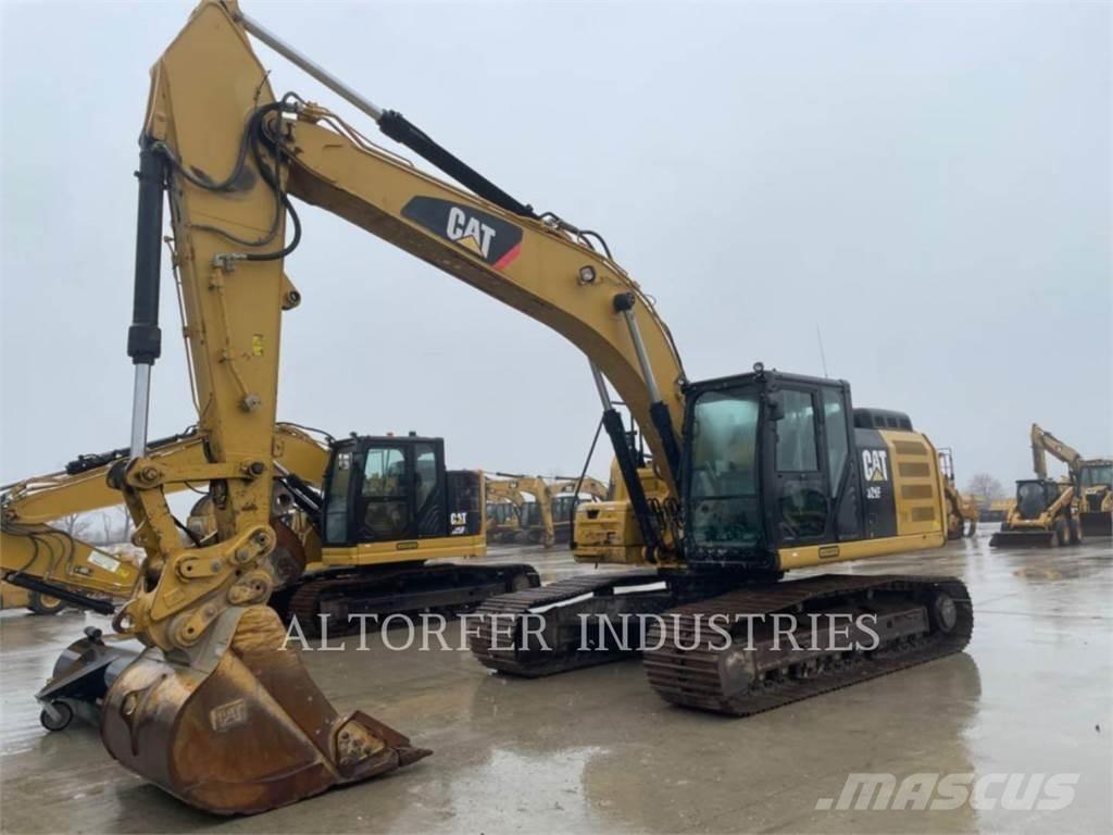 CAT 326FL Roomikekskavaatorid