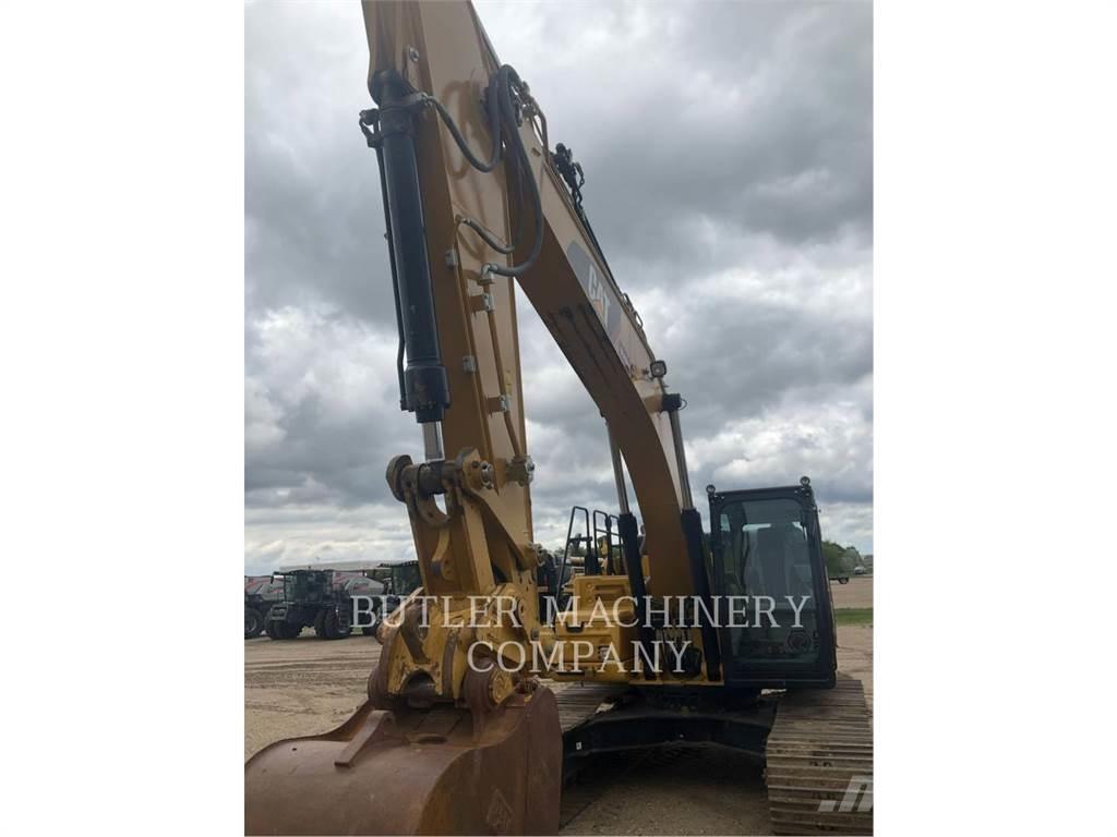 CAT 326FL Roomikekskavaatorid