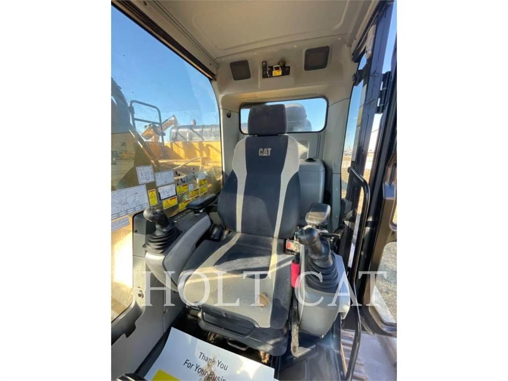 CAT 326FL TC Roomikekskavaatorid