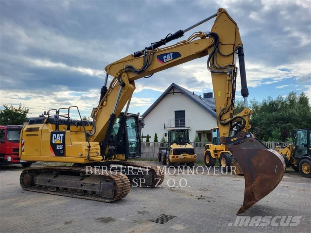 CAT 326FLN Roomikekskavaatorid