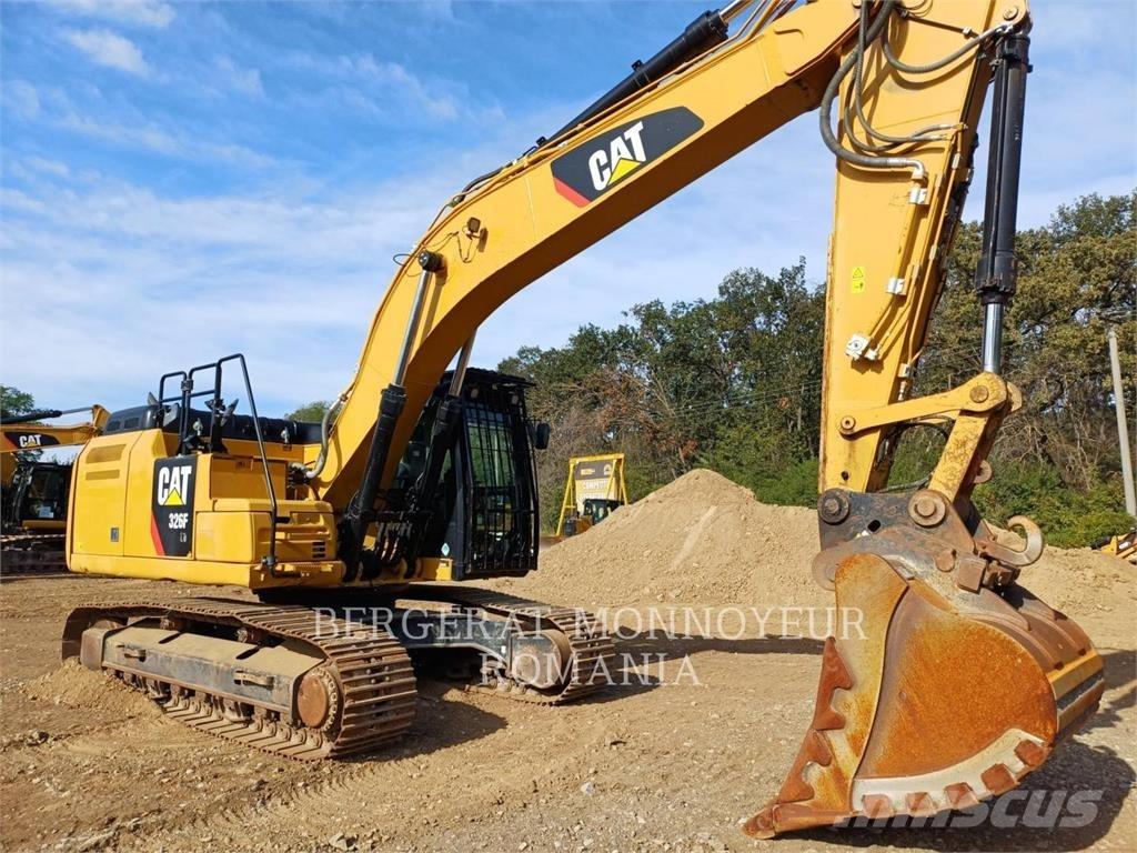 CAT 326FLN Roomikekskavaatorid