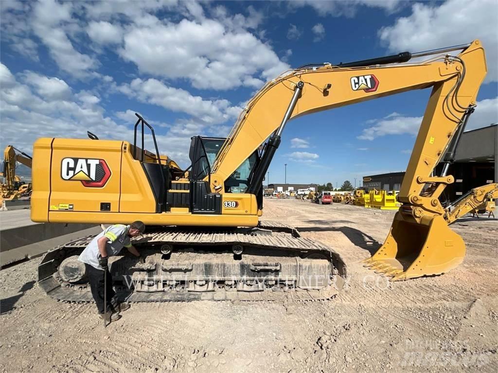 CAT 330 Roomikekskavaatorid
