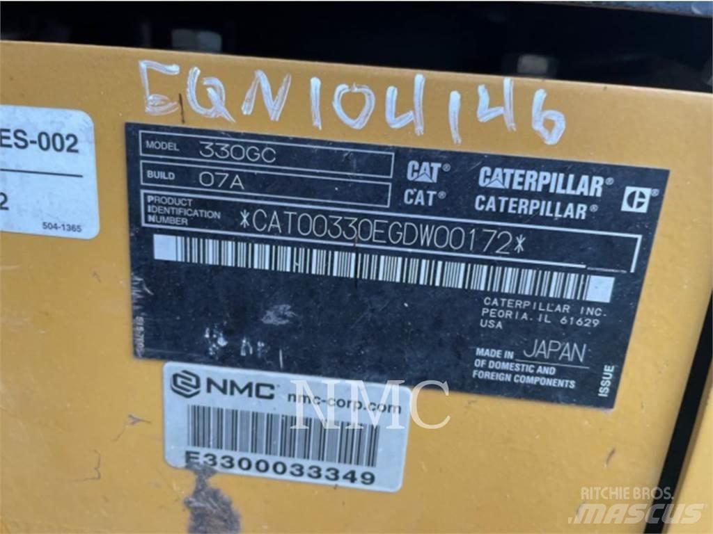 CAT 330 Roomikekskavaatorid