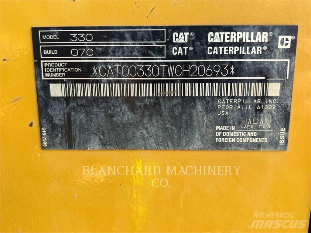 CAT 330 Roomikekskavaatorid