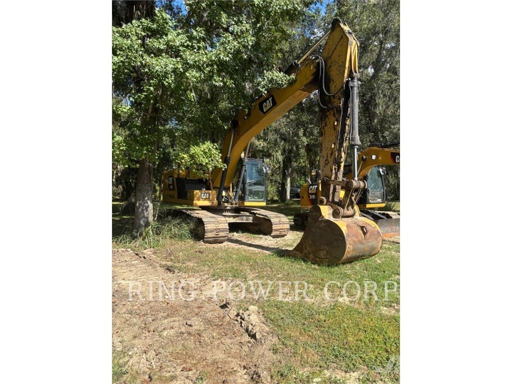 CAT 330 Roomikekskavaatorid