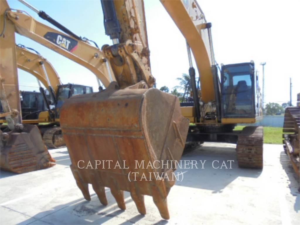 CAT 330-07 Roomikekskavaatorid