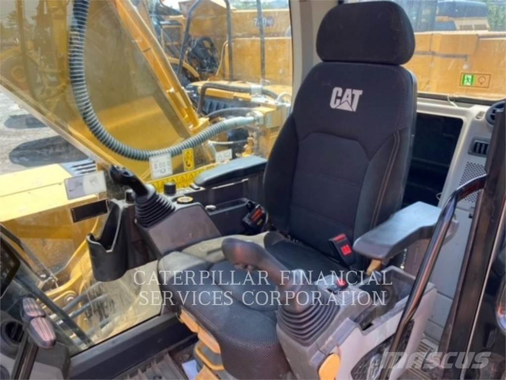 CAT 330-07 Roomikekskavaatorid