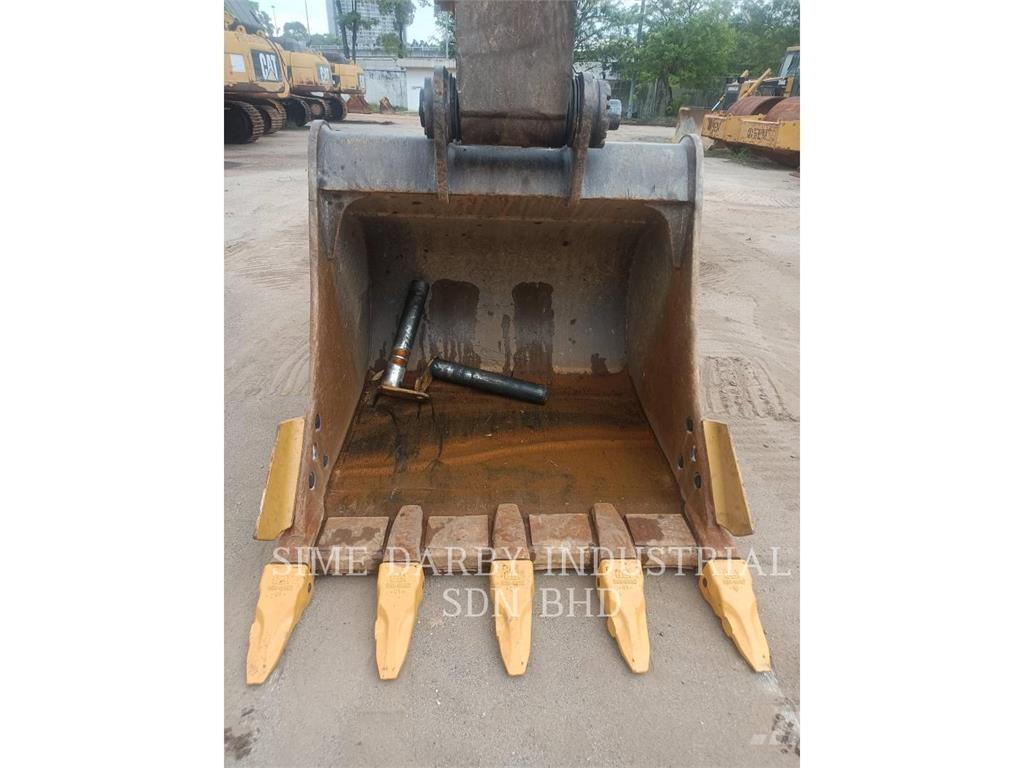 CAT 330-07GC Roomikekskavaatorid