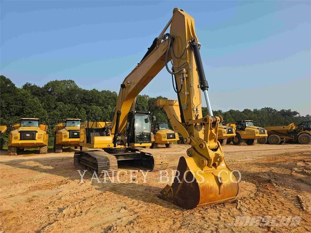 CAT 33007 Roomikekskavaatorid