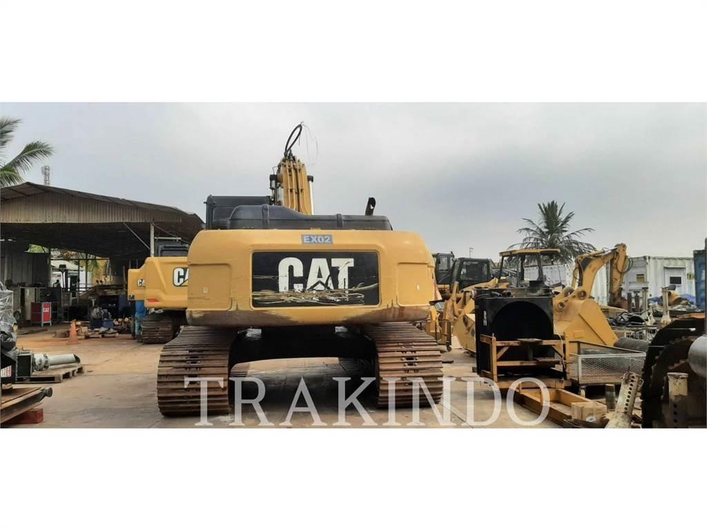 CAT 330D2L Roomikekskavaatorid
