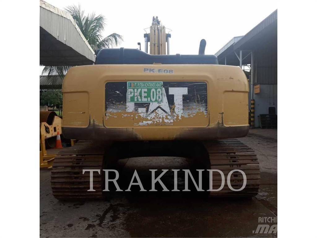 CAT 330D2L Roomikekskavaatorid