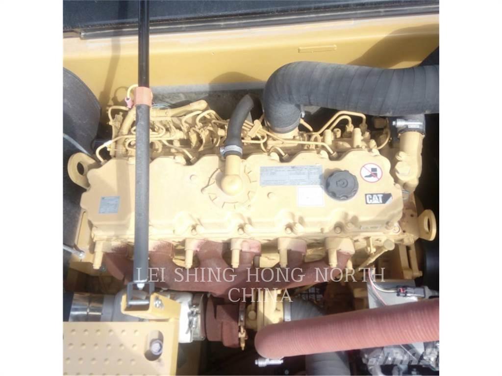 CAT 330D2L Roomikekskavaatorid