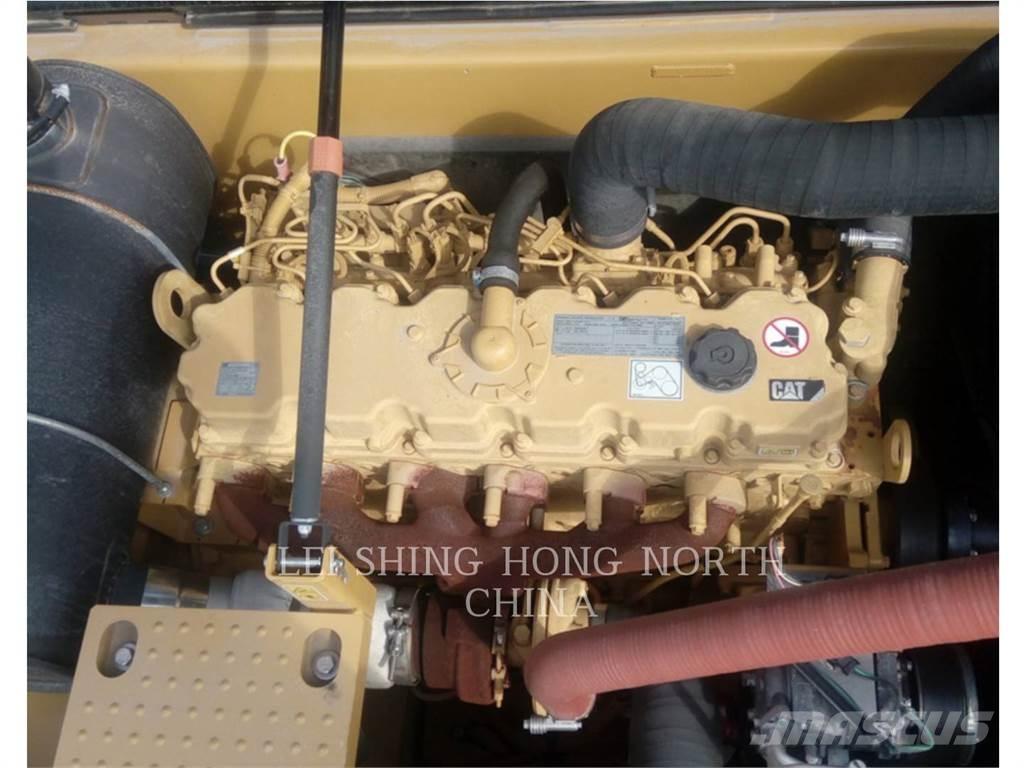 CAT 330D2L Roomikekskavaatorid