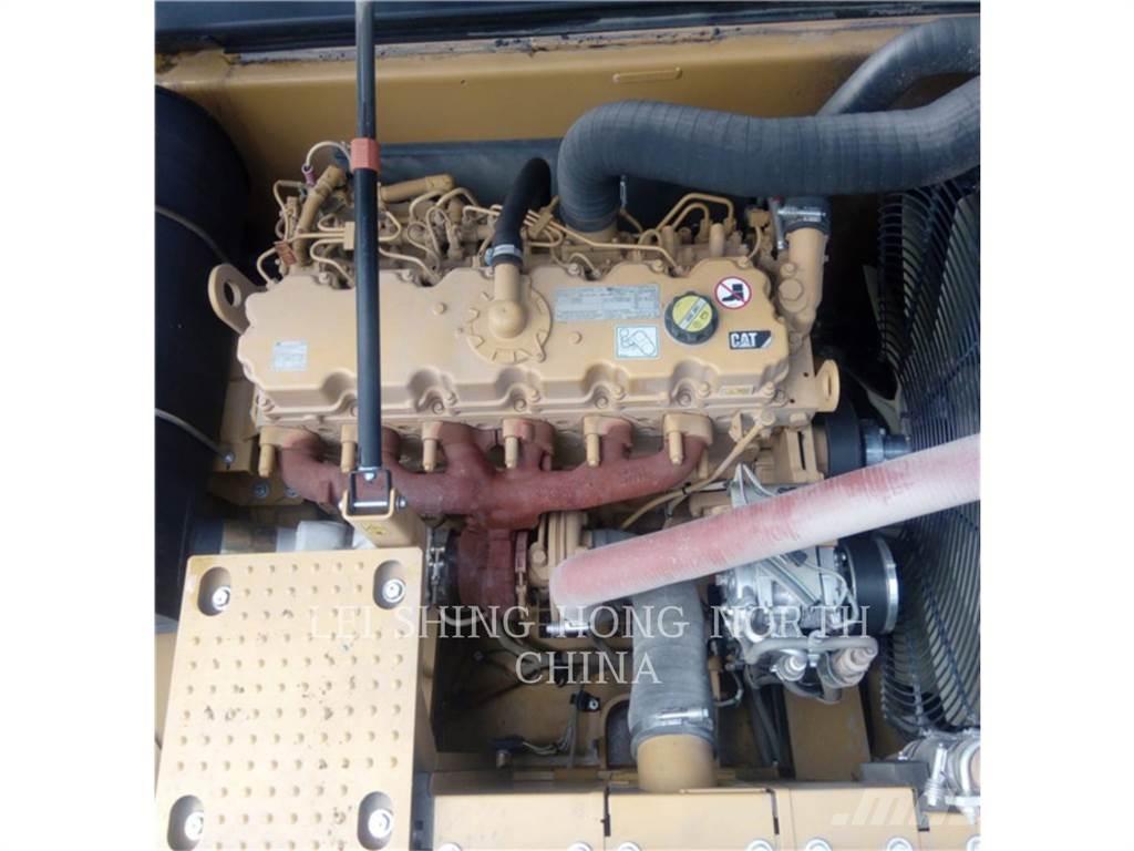 CAT 330D2L Roomikekskavaatorid