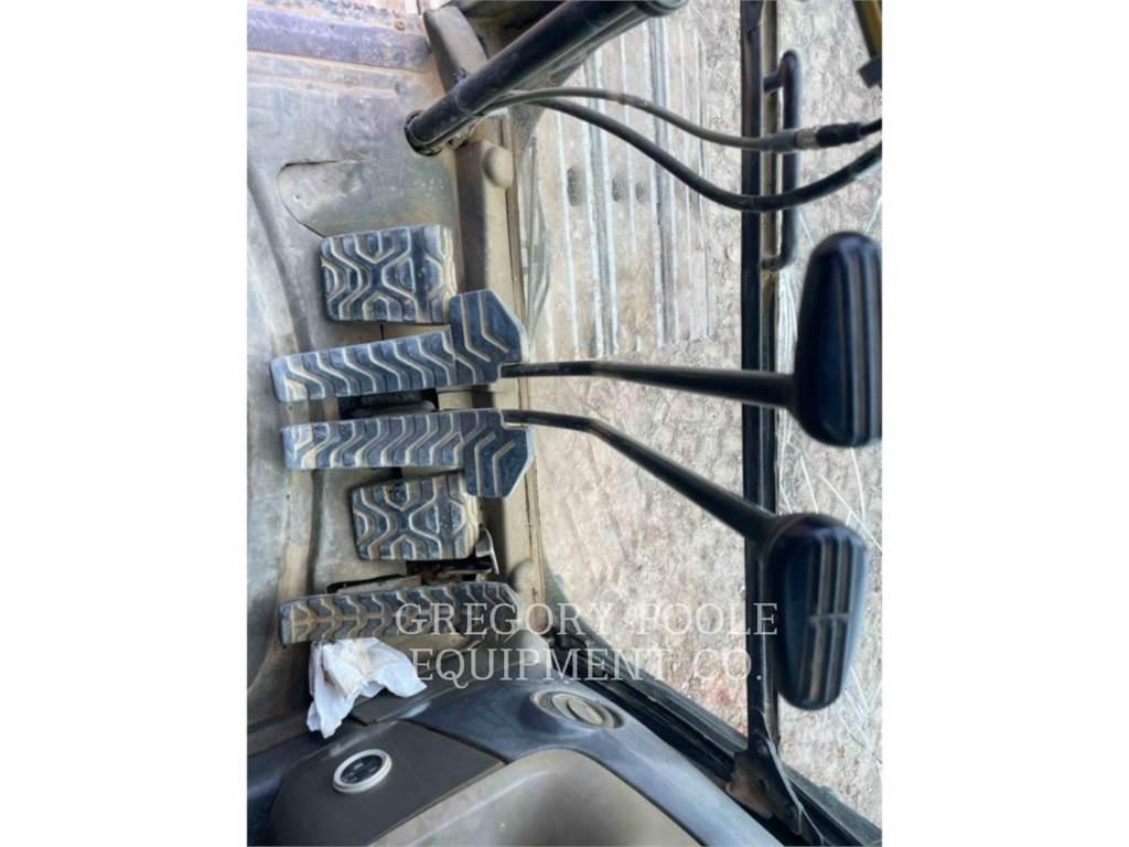 CAT 330DL Roomikekskavaatorid