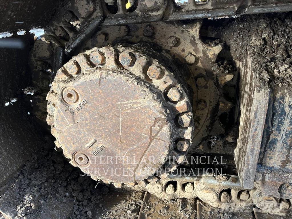 CAT 330FL Roomikekskavaatorid