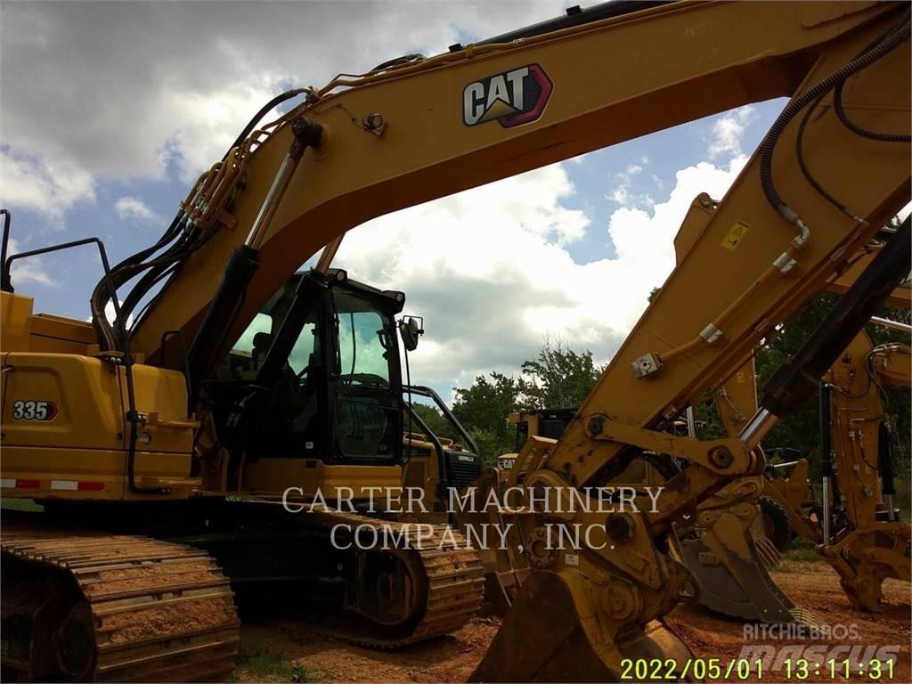 CAT 335 Roomikekskavaatorid