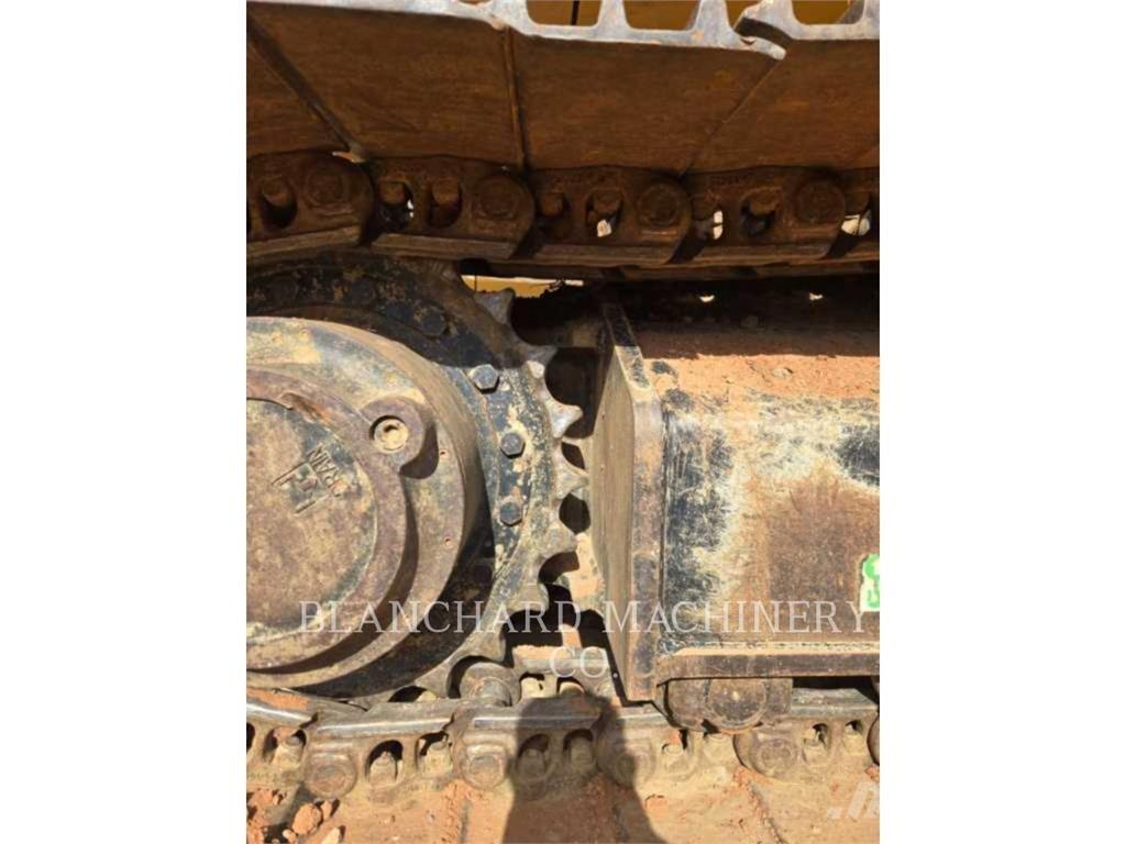 CAT 336 Roomikekskavaatorid