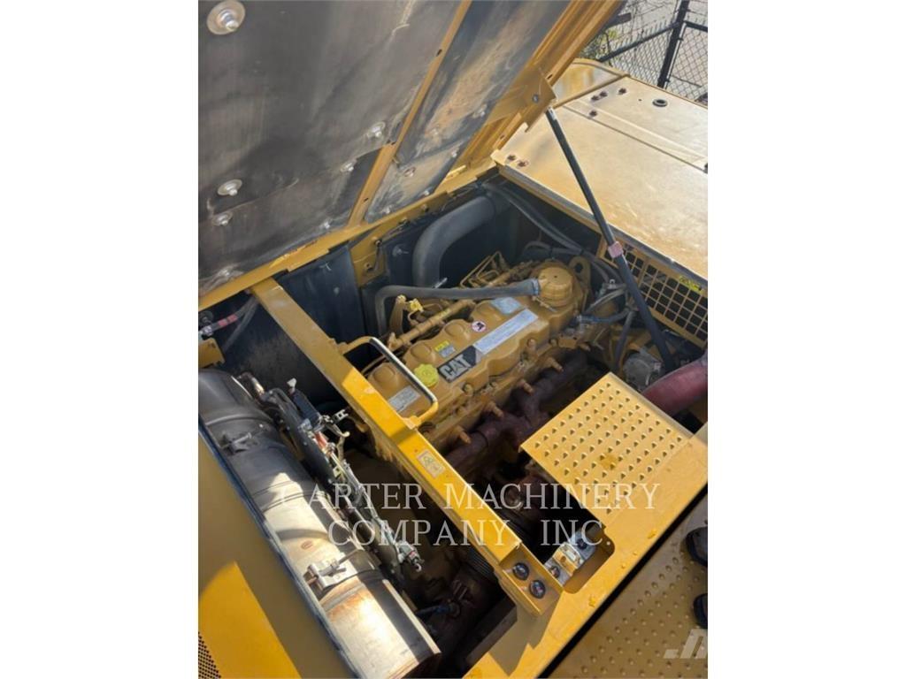 CAT 336-07 Roomikekskavaatorid