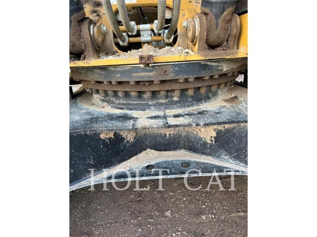 CAT 336 12 Roomikekskavaatorid