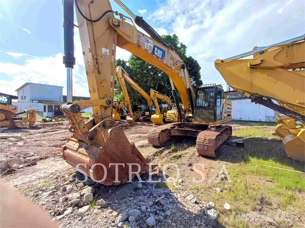 CAT 33607 Roomikekskavaatorid